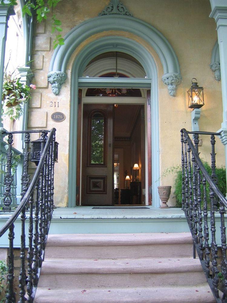 Dresser Palmer House Savannah Exterior photo